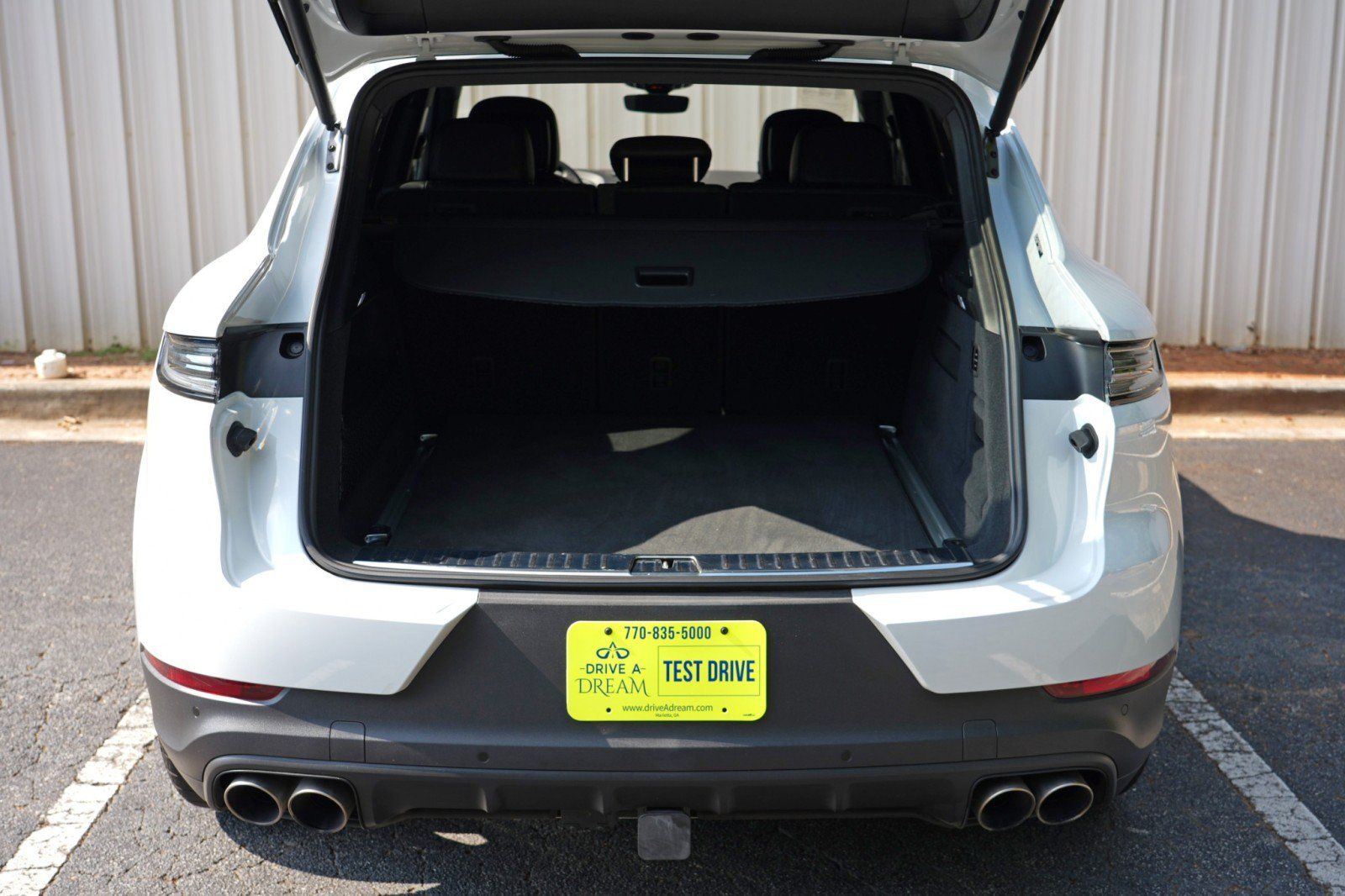 Used 2024 Porsche Cayenne S w/ Sport Chrono Package AWD/4WD image 10