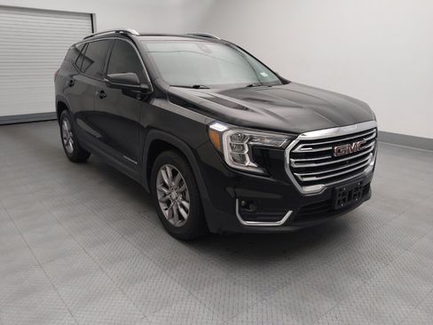 Used 2022 GMC Terrain SLT w/ Infotainment Package II FWD image 13