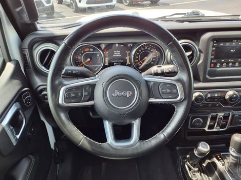 Used 2021 Jeep Wrangler Unlimited Sahara w/ Cold Weather Group image 14