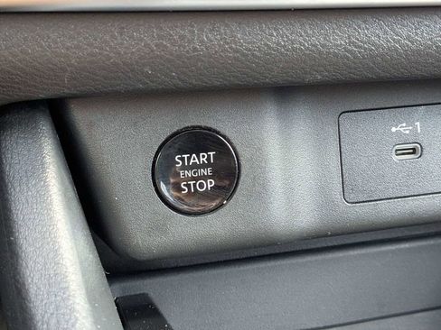 Used 2024 Nissan Rogue S AWD/4WD image 26