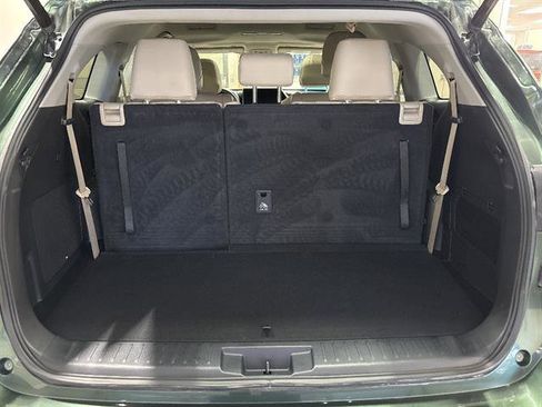 Used 2023 Toyota Highlander Limited FWD image 26