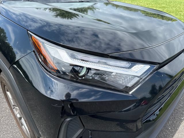 Used 2023 Toyota RAV4 XLE AWD/4WD image 12
