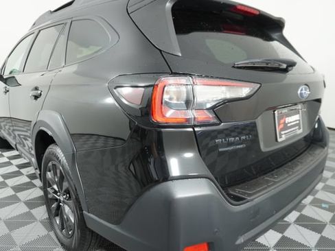 Certified 2025 Subaru Outback Onyx Edition AWD/4WD image 12