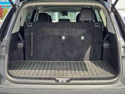 Used 2024 Toyota Grand Highlander AWD image 13