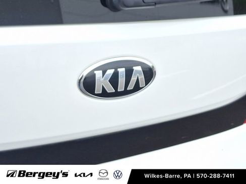 Used 2021 Kia Soul LX FWD image 32