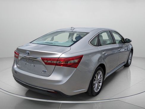 Used 2018 Toyota Avalon Limited FWD image 8