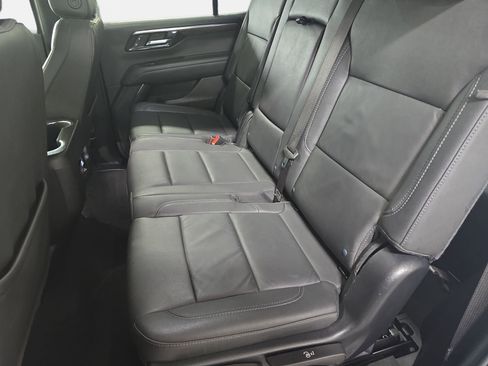 Used 2025 Chevrolet Tahoe LT AWD/4WD image 14