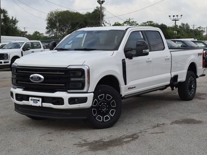 New 2025 Ford F350 Platinum w/ FX4 Off-Road Package