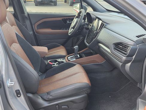 Used 2025 Subaru Forester Touring w/ Touring Package image 21
