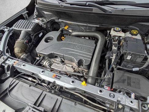 Used 2024 GMC Terrain SLT image 24