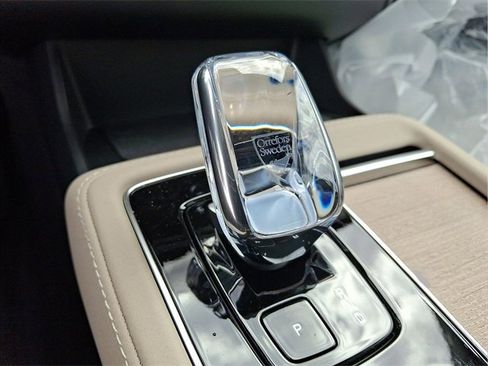 New 2026 Volvo XC90 B6 Plus w/ Protection Package Premier image 8
