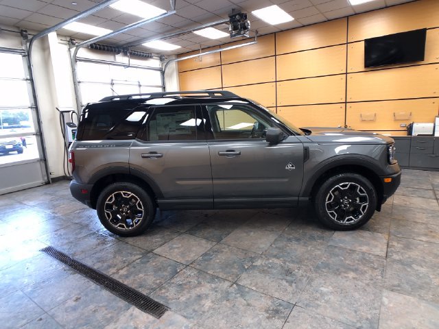 New 2026 Ford Bronco Sport Outer Banks w/ Outer Banks Tech Package+ AWD/4WD image 8