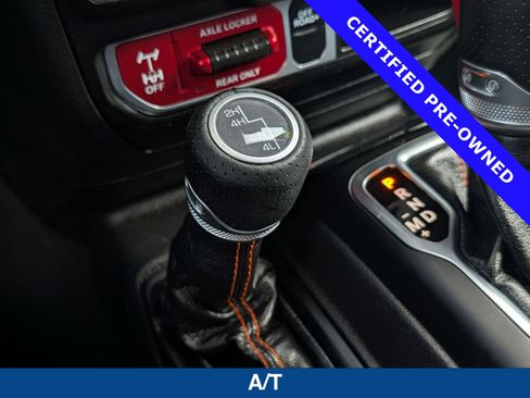Used 2023 Jeep Gladiator Mojave w/ Cold Weather Group AWD/4WD image 34