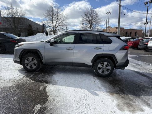 Used 2025 Toyota RAV4 XLE w/ Convenience Package image 4