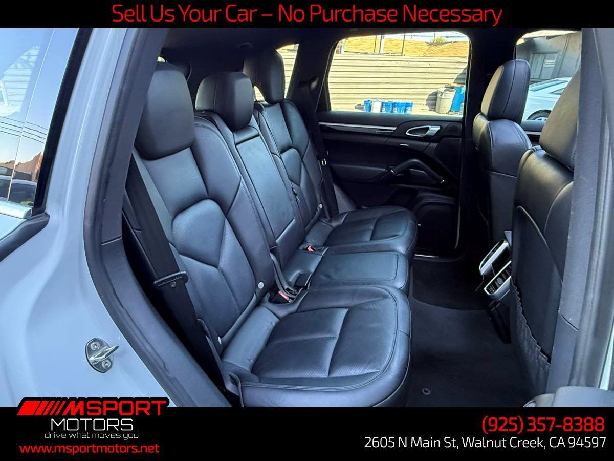 Used 2016 Porsche Cayenne S AWD/4WD image 24