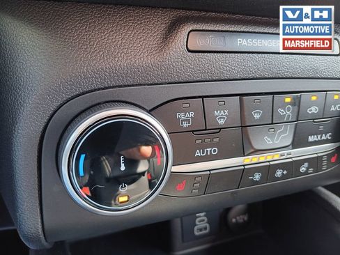 Used 2024 Ford Escape Active AWD/4WD image 5