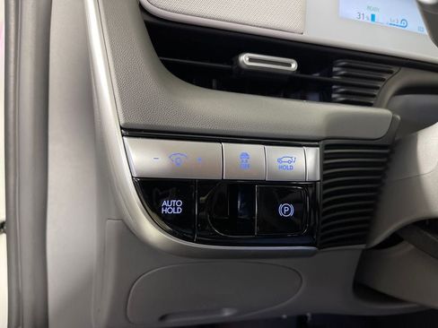 Certified 2024 Hyundai Ioniq 5 SEL image 31