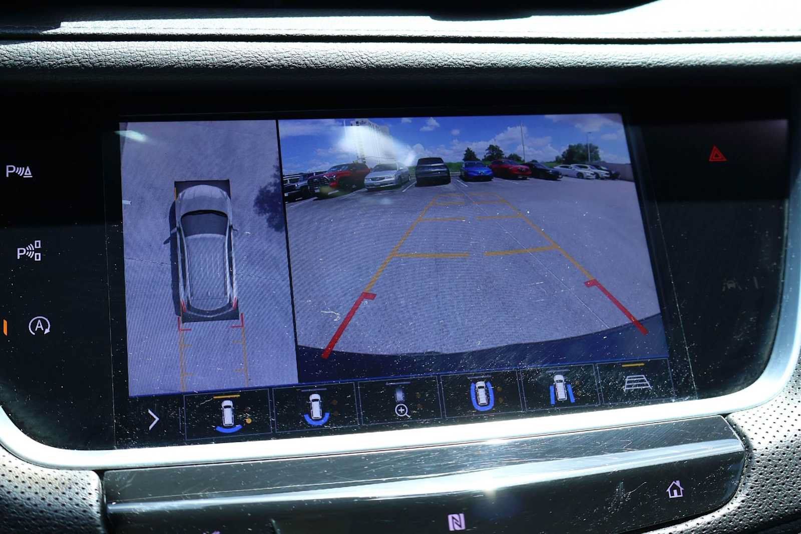 Used 2020 Cadillac XT5 Premium Luxury FWD image 27