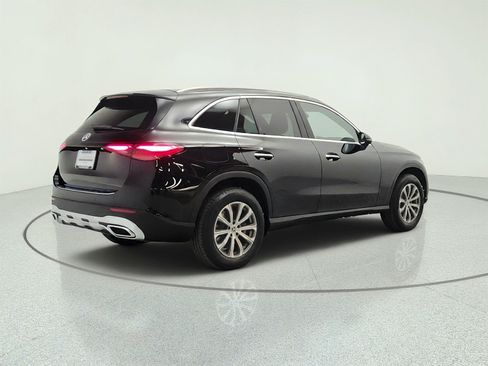 Certified 2026 Mercedes-Benz GLC 300 image 5