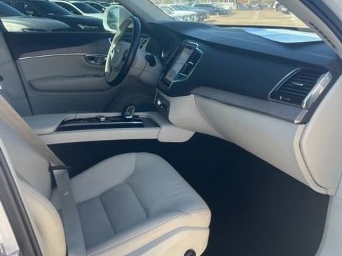 Used 2023 Volvo XC90 B6 Plus w/ Protection Package Premier image 31