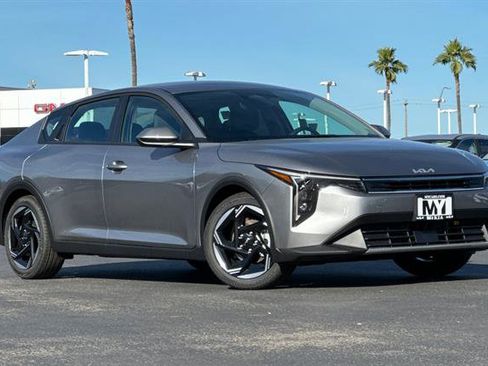 New 2025 Kia K4 EX image 2