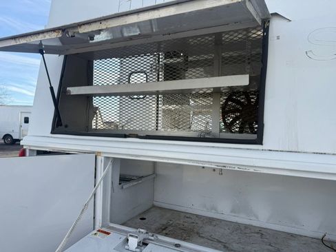 Used 2015 Chevrolet Silverado 3500 W/T image 16