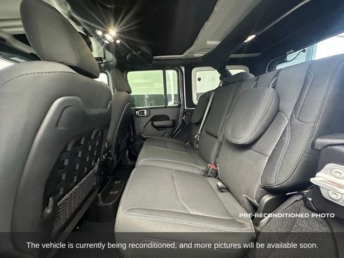 Used 2023 Jeep Wrangler Unlimited Rubicon 4xe w/ Steel Bumper Group image 12