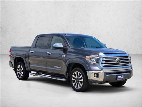 Used 2019 Toyota Tundra Limited w/ Limited Premium Package AWD/4WD image 3