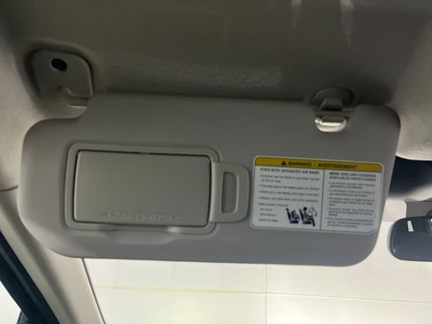 Used 2025 Nissan Kicks SV image 75