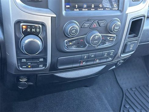 Used 2018 RAM 1500 Big Horn image 33