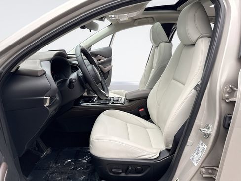 Used 2023 MAZDA CX-30 AWD 2.5 S w/ Premium Package image 11