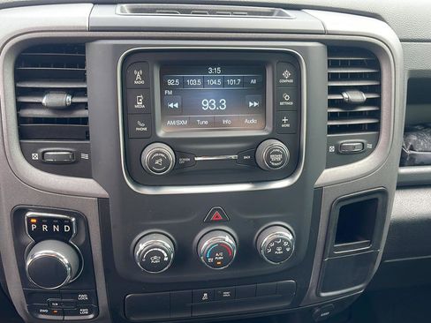 Used 2020 RAM 1500 Express w/ Express Value Package AWD/4WD image 17