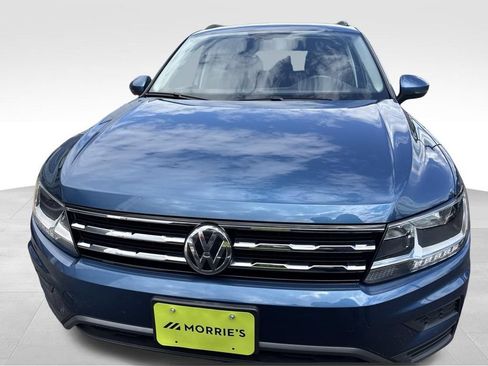 Used 2020 Volkswagen Tiguan SE AWD/4WD image 2