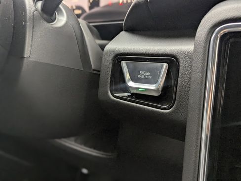 New 2026 GMC Yukon XL Denali w/ LPO, Floor Liner Package image 22