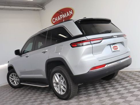 Used 2025 Jeep Grand Cherokee Laredo X w/ Trailer Tow Package RWD image 4