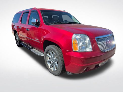 Used 2014 GMC Yukon XL Denali AWD/4WD image 3