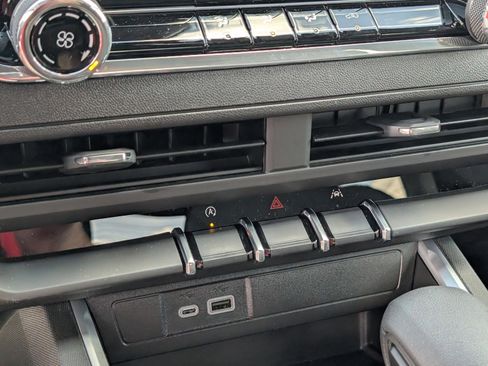 New 2026 Chevrolet Colorado W/T image 27