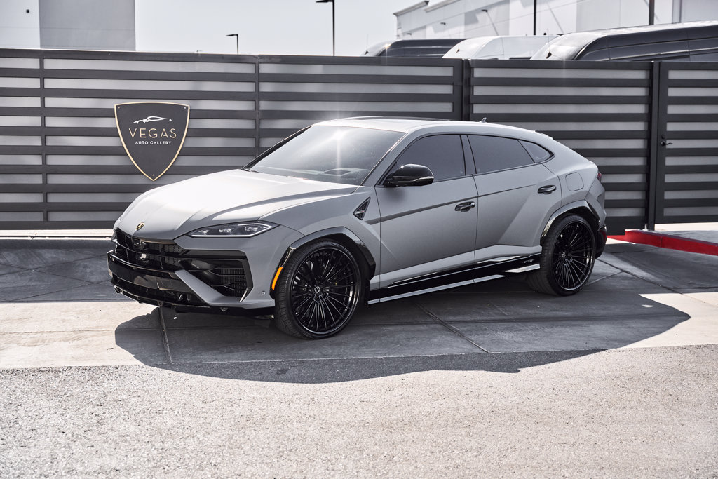 Used 2025 Lamborghini Urus SE AWD/4WD image 5