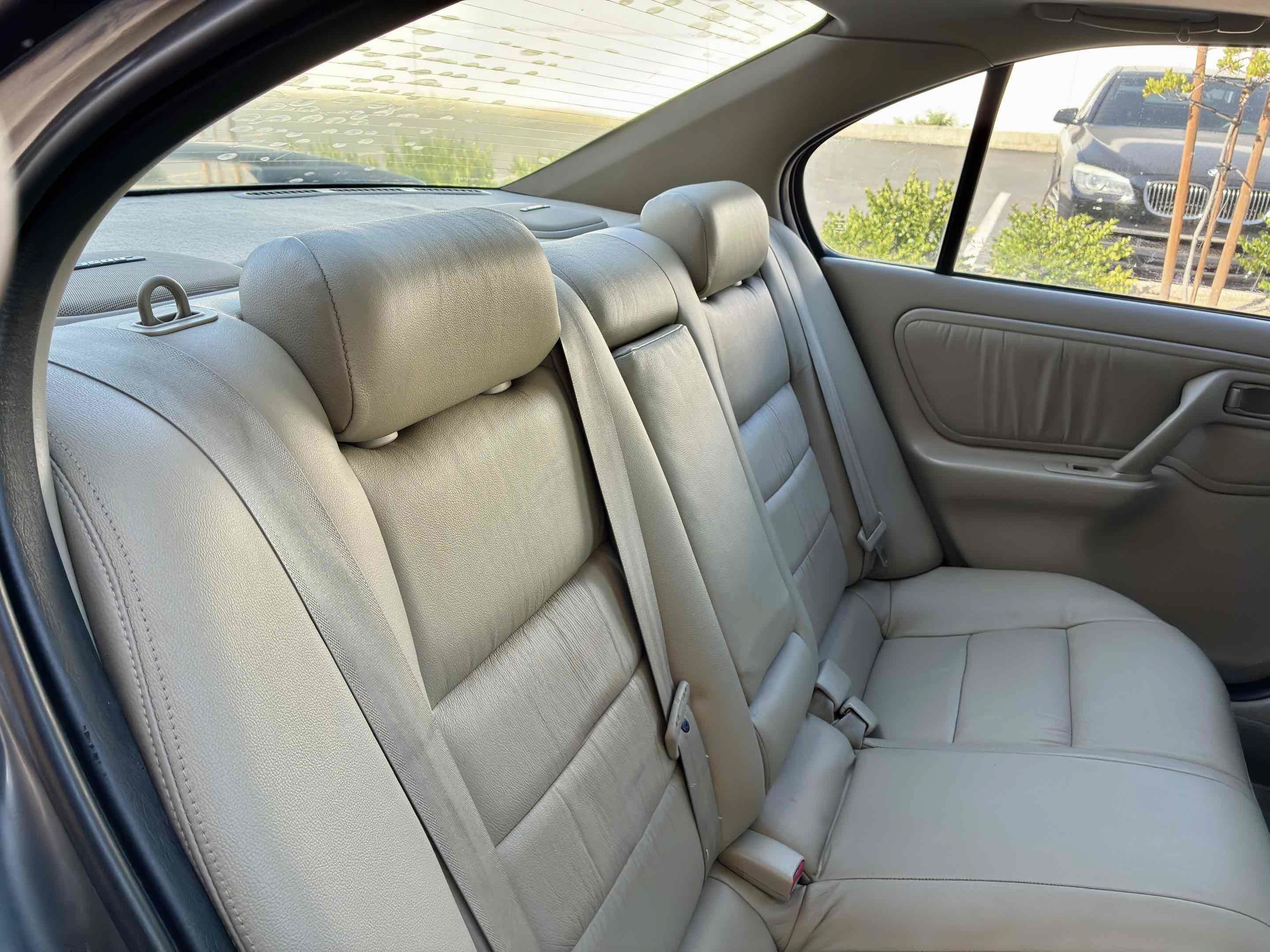 Used 1999 INFINITI G20 FWD image 40