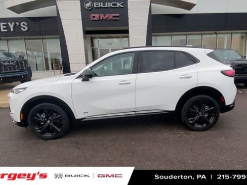 Certified 2025 Buick Envision Sport Touring image 5