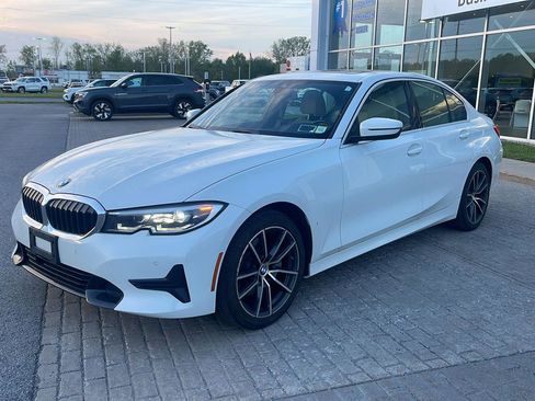 Used 2021 BMW 330i xDrive Sedan w/ Driving Assistance Package AWD/4WD image 3