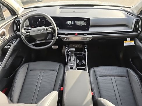 New 2026 Kia Sorento SX image 12