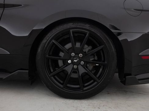 Used 2017 Ford Mustang GT Premium w/ Black Accent Package RWD image 20
