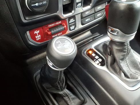 Used 2024 Jeep Wrangler Unlimited Rubicon 4xe AWD/4WD image 27