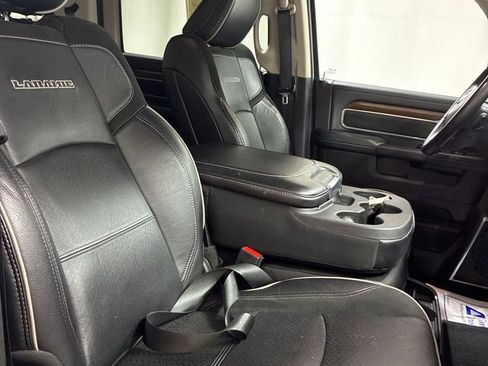 Used 2024 RAM 2500 Laramie w/ Safety Group AWD/4WD image 30