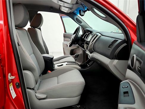 Used 2015 Toyota Tacoma 4x4 Double Cab w/ SR5 Package image 17