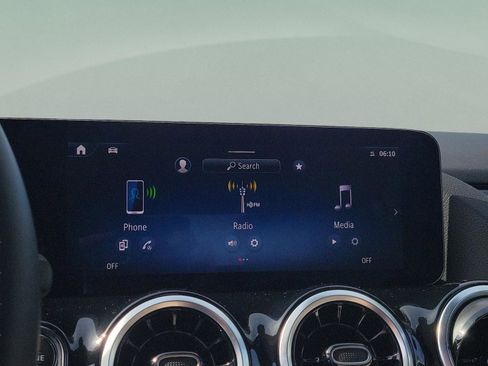 Certified 2026 Mercedes-Benz GLA 250 image 32