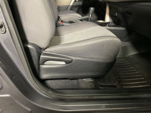 Used 2014 Toyota RAV4 XLE image 28