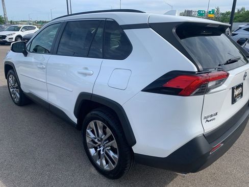 Used 2019 Toyota RAV4 XLE Premium w/ Cold Weather Package AWD/4WD image 3
