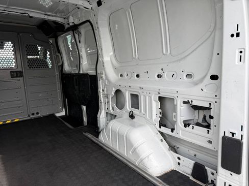 Used 2016 Ford Transit 150 130 Low Roof RWD image 27